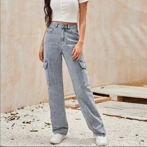 High Waisted Cargo Baggy Jeans